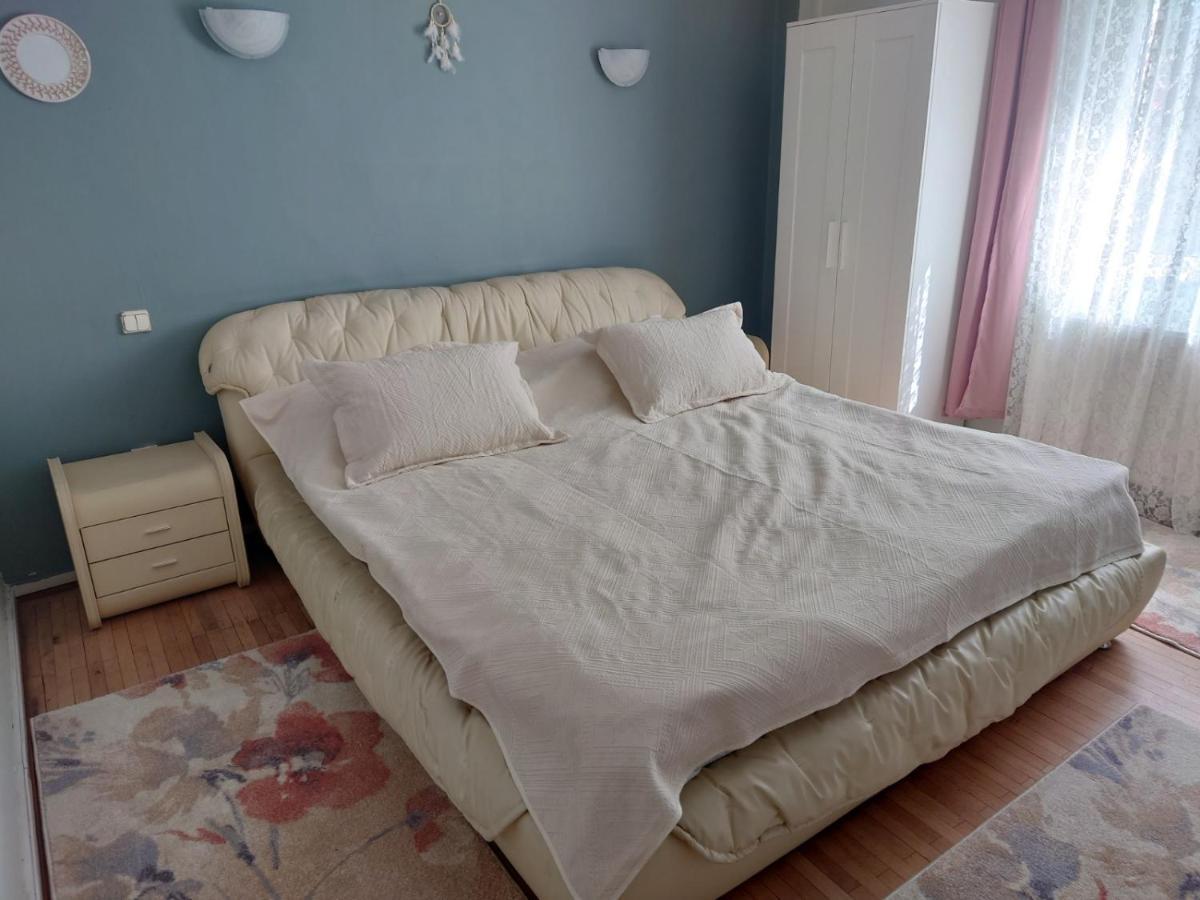 Andreea'S Apartments-Old Town بوخارست المظهر الخارجي الصورة