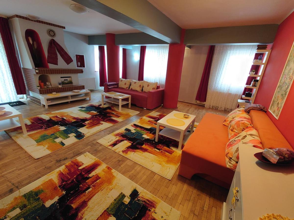 Andreea'S Apartments-Old Town بوخارست المظهر الخارجي الصورة