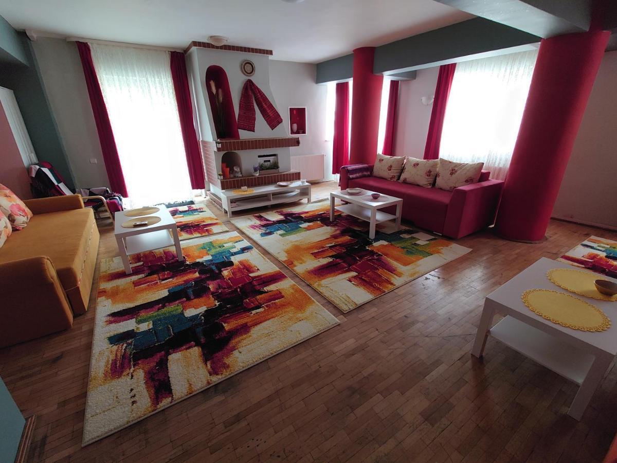 Andreea'S Apartments-Old Town بوخارست المظهر الخارجي الصورة