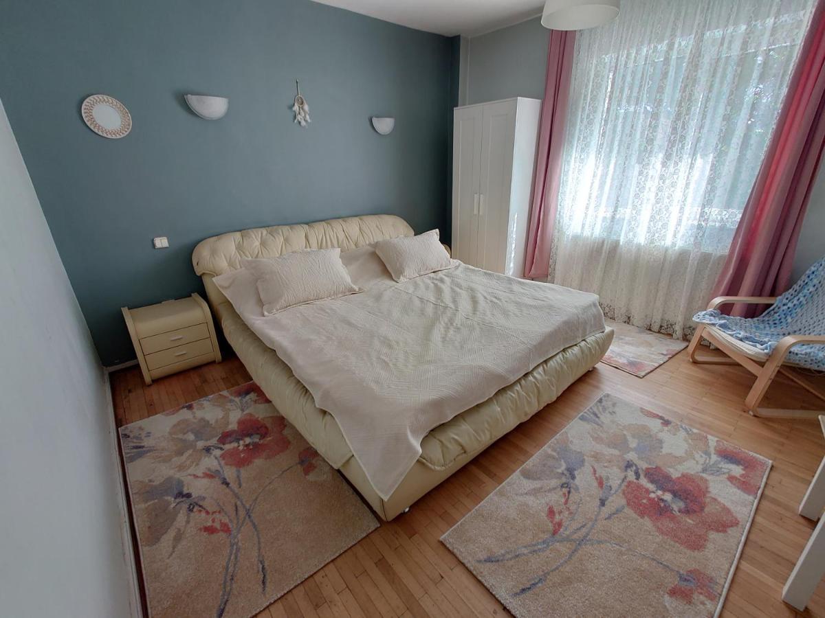 Andreea'S Apartments-Old Town بوخارست المظهر الخارجي الصورة