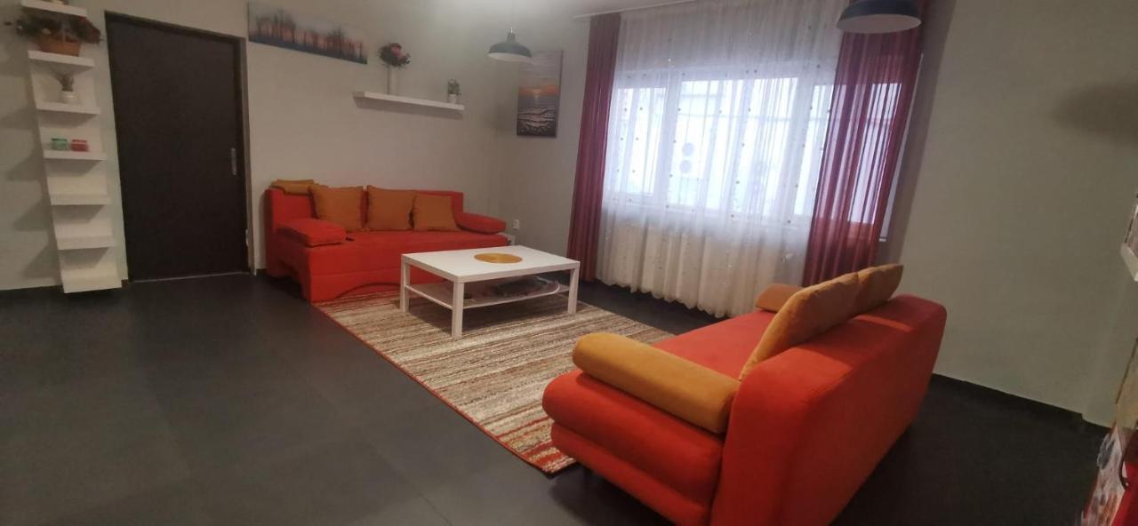 Andreea'S Apartments-Old Town بوخارست المظهر الخارجي الصورة
